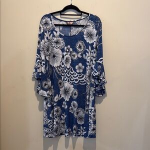 SJS Blue and White Ruffled 3/4 Sleeve Tunic